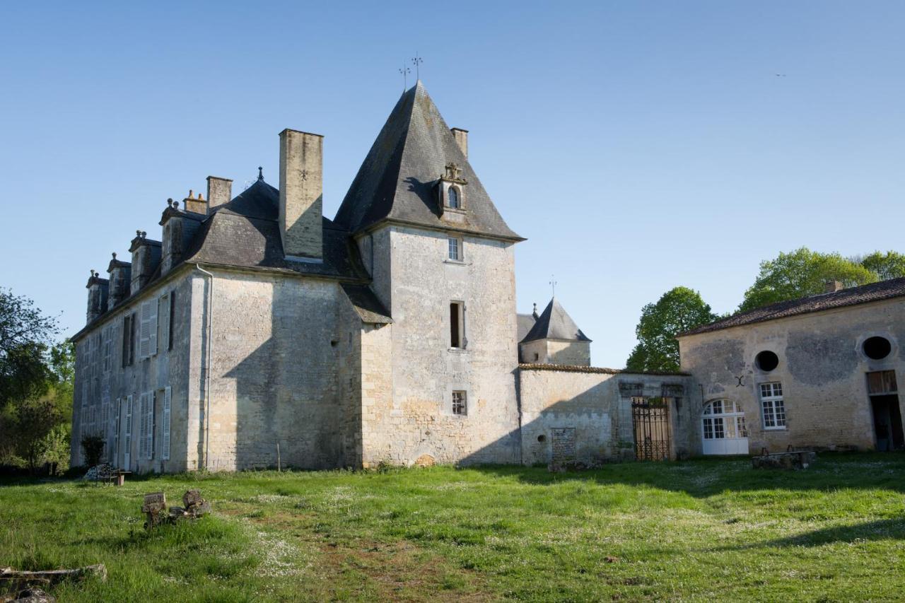 Chateau De Bois Charmant Les Nouillers Exteriör bild